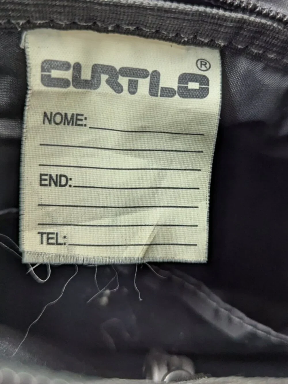 Curtlo black blue
